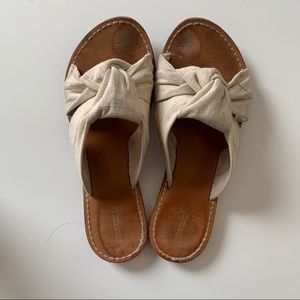 Soludos knotted slides